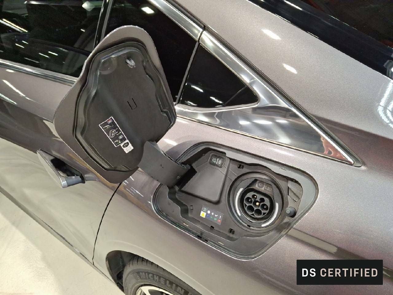 Foto DS Automobiles DS 9 24