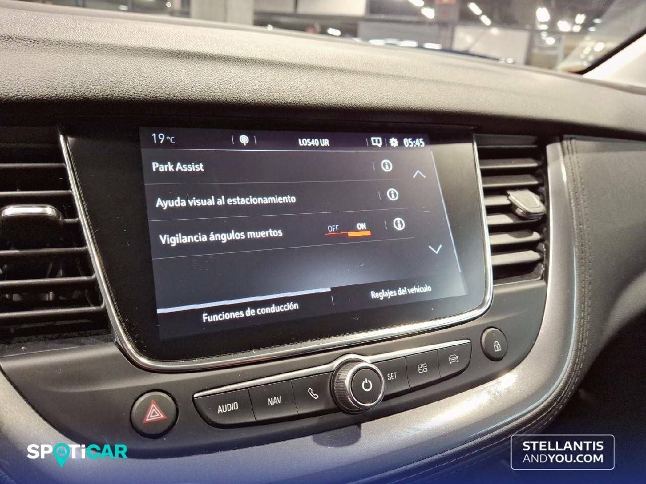 Foto Opel Grandland X 17