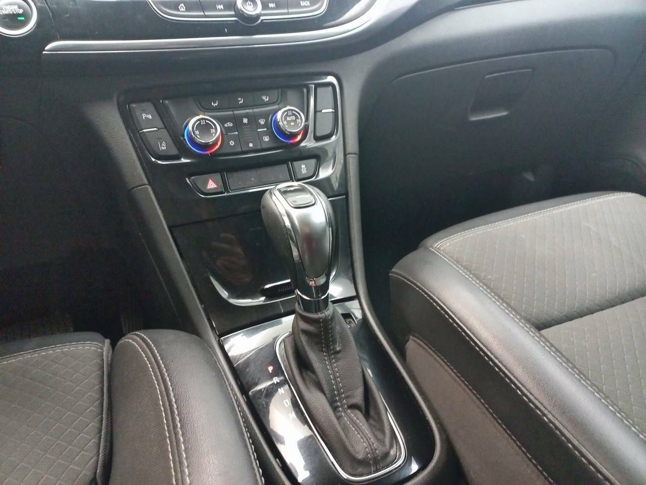 Foto Opel Mokka X 16