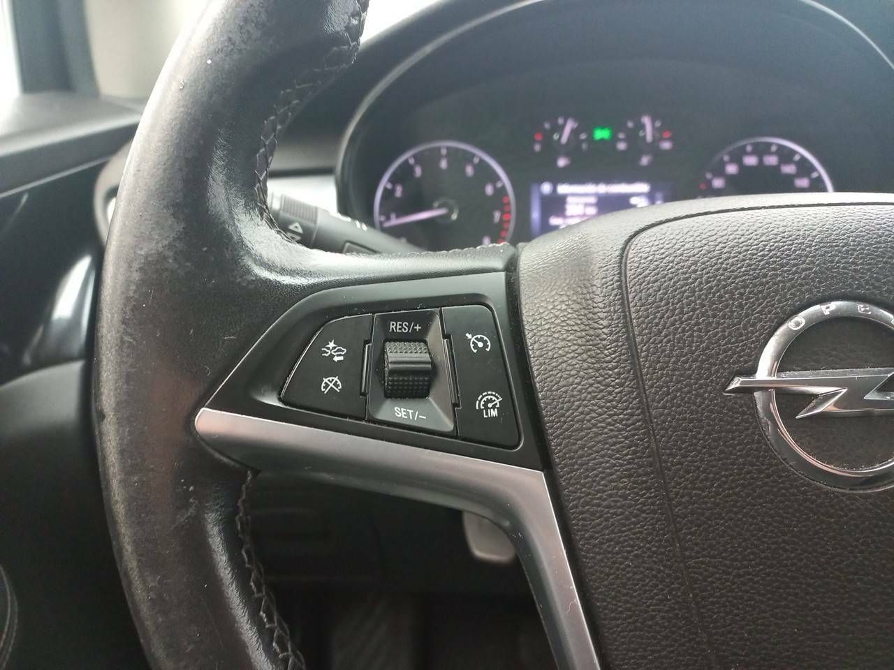 Foto Opel Mokka X 22