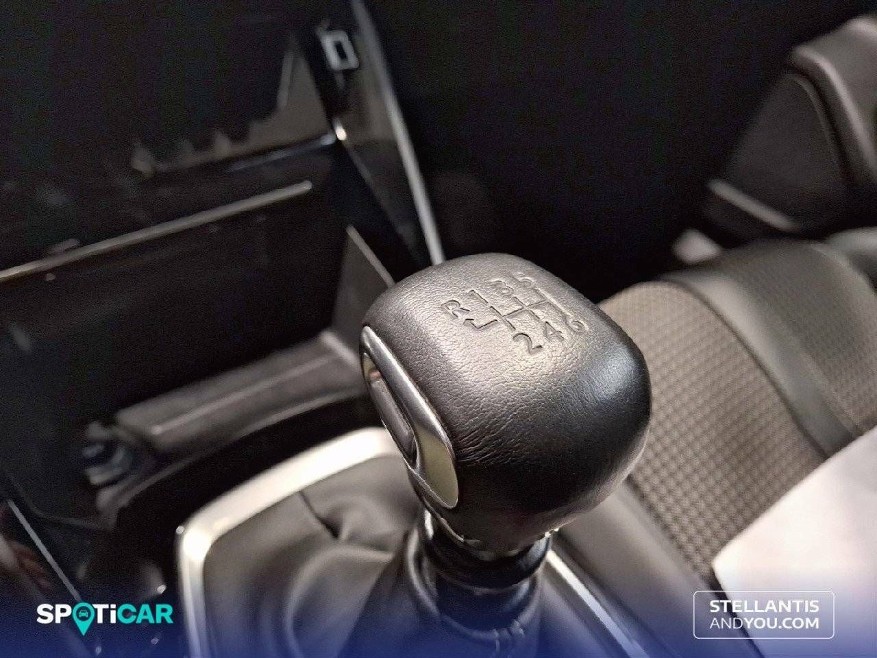 Foto Peugeot 2008 19
