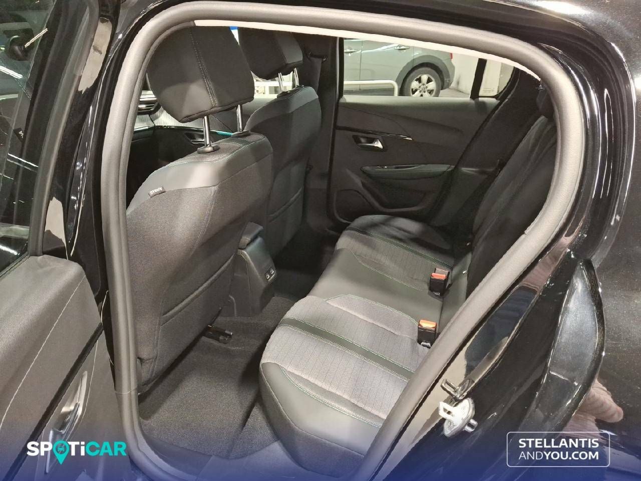 Foto Peugeot 208 10