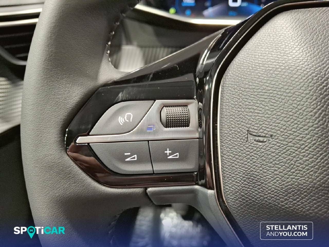 Foto Peugeot 208 13
