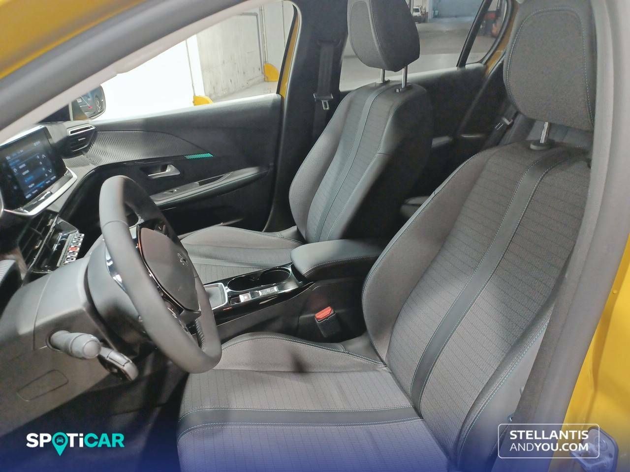 Foto Peugeot 208 9