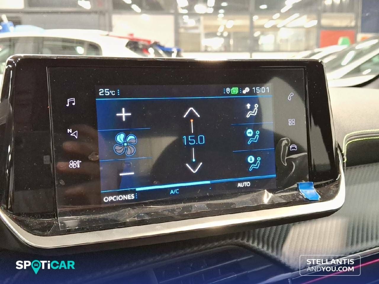 Foto Peugeot 208 18