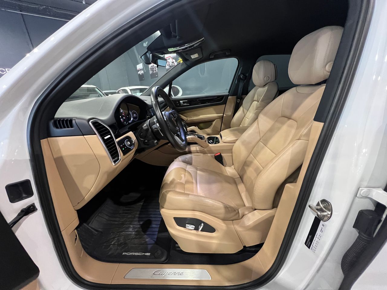 Foto Porsche Cayenne 8