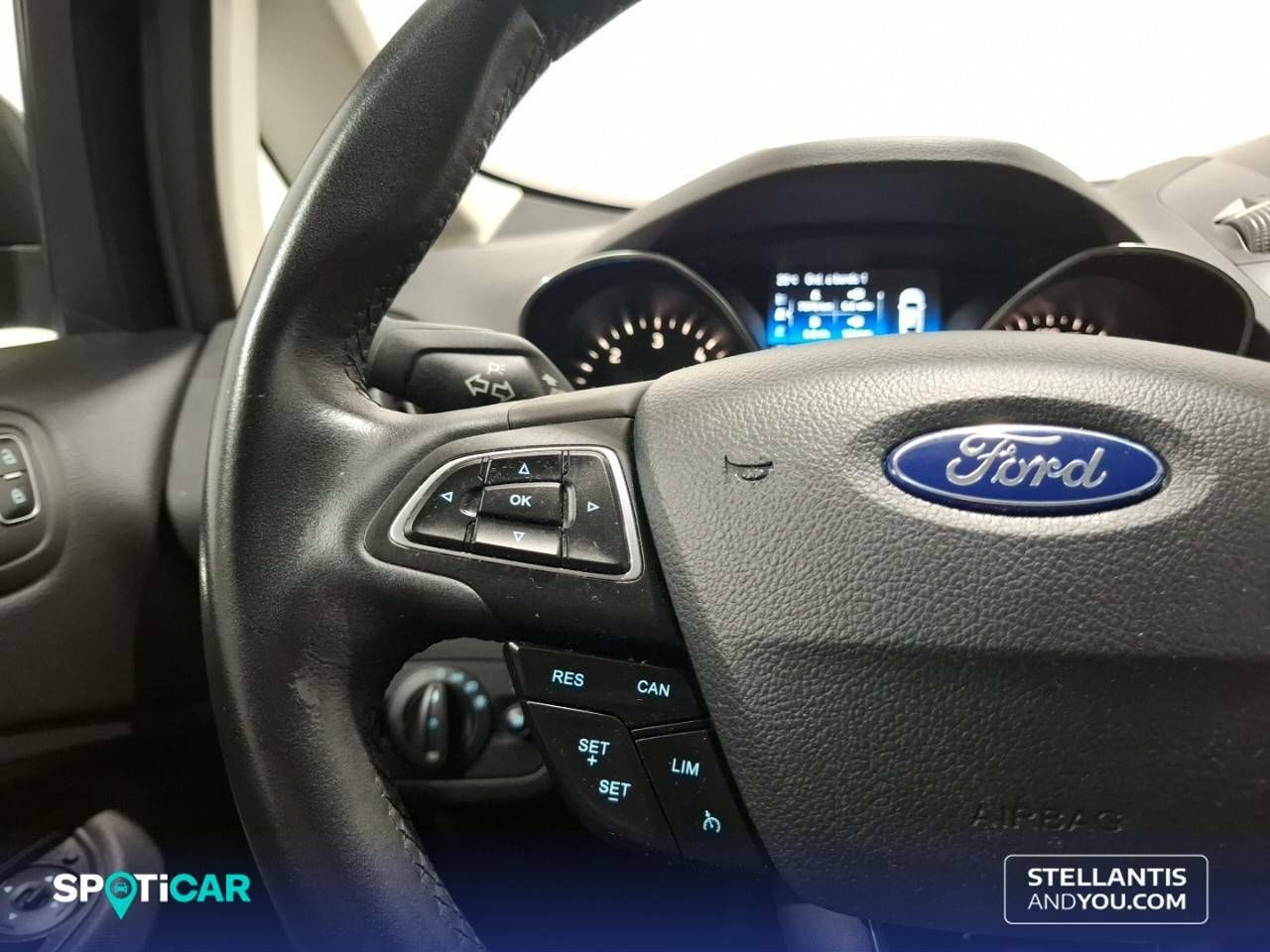 Foto Ford C-Max 24