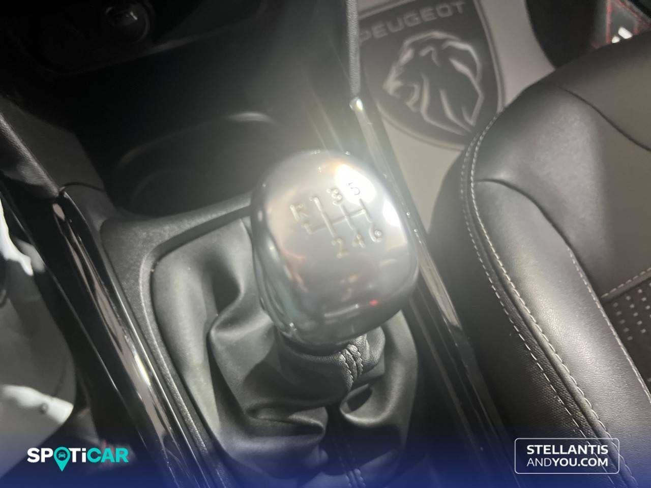 Foto Peugeot 2008 12