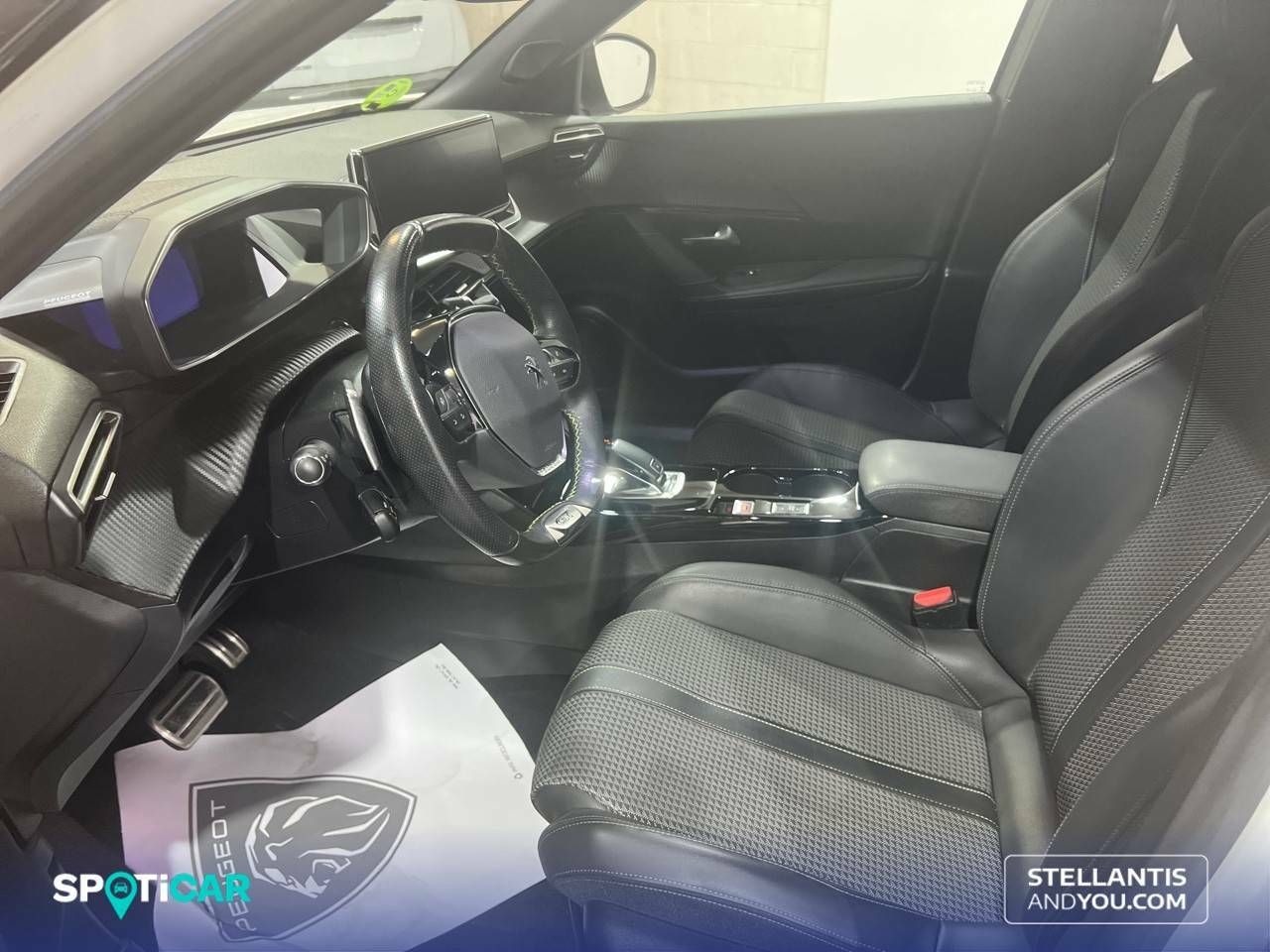 Foto Peugeot 2008 9