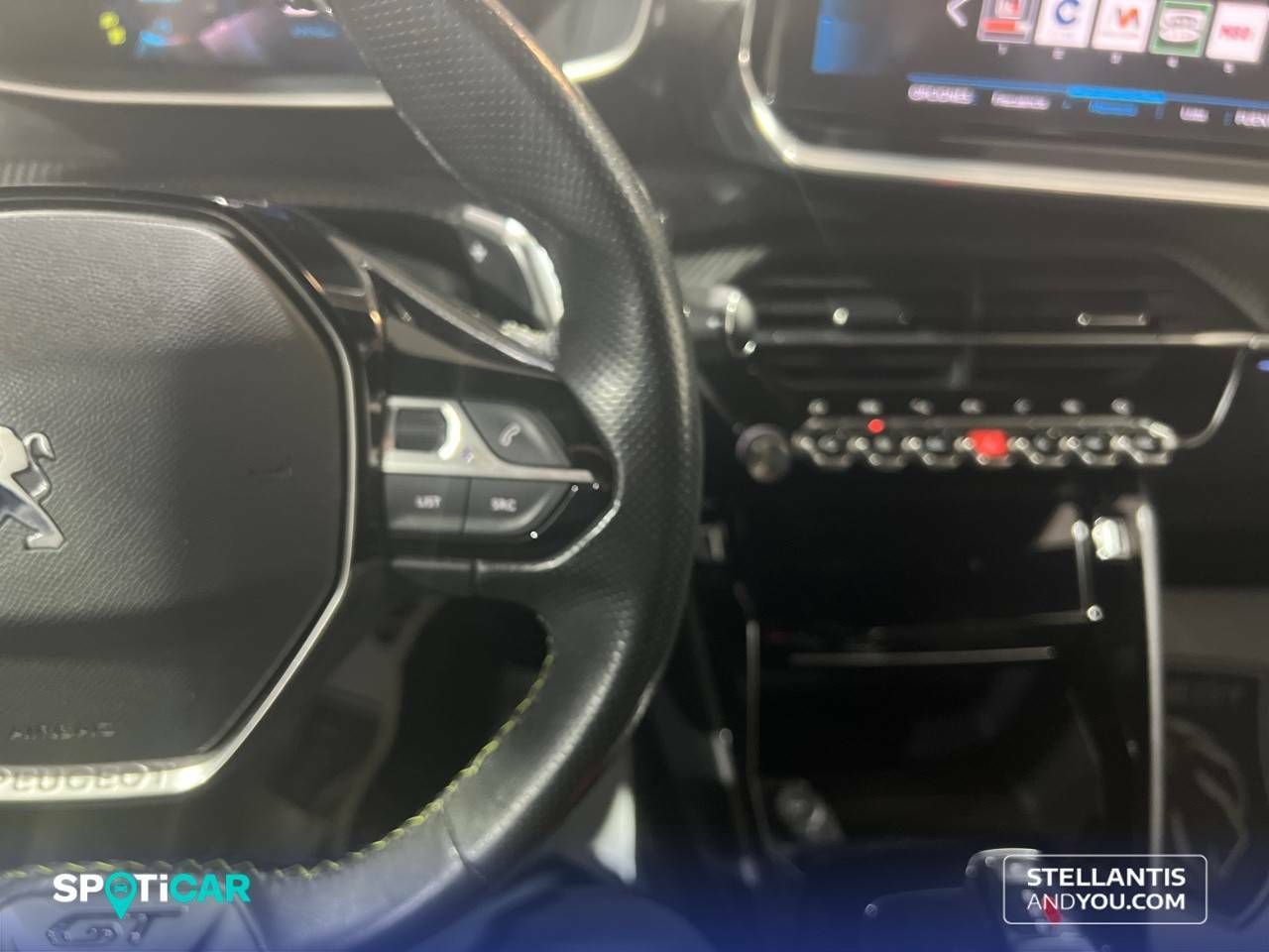 Foto Peugeot 2008 13