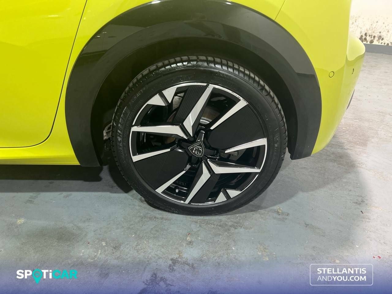 Foto Peugeot 208 11
