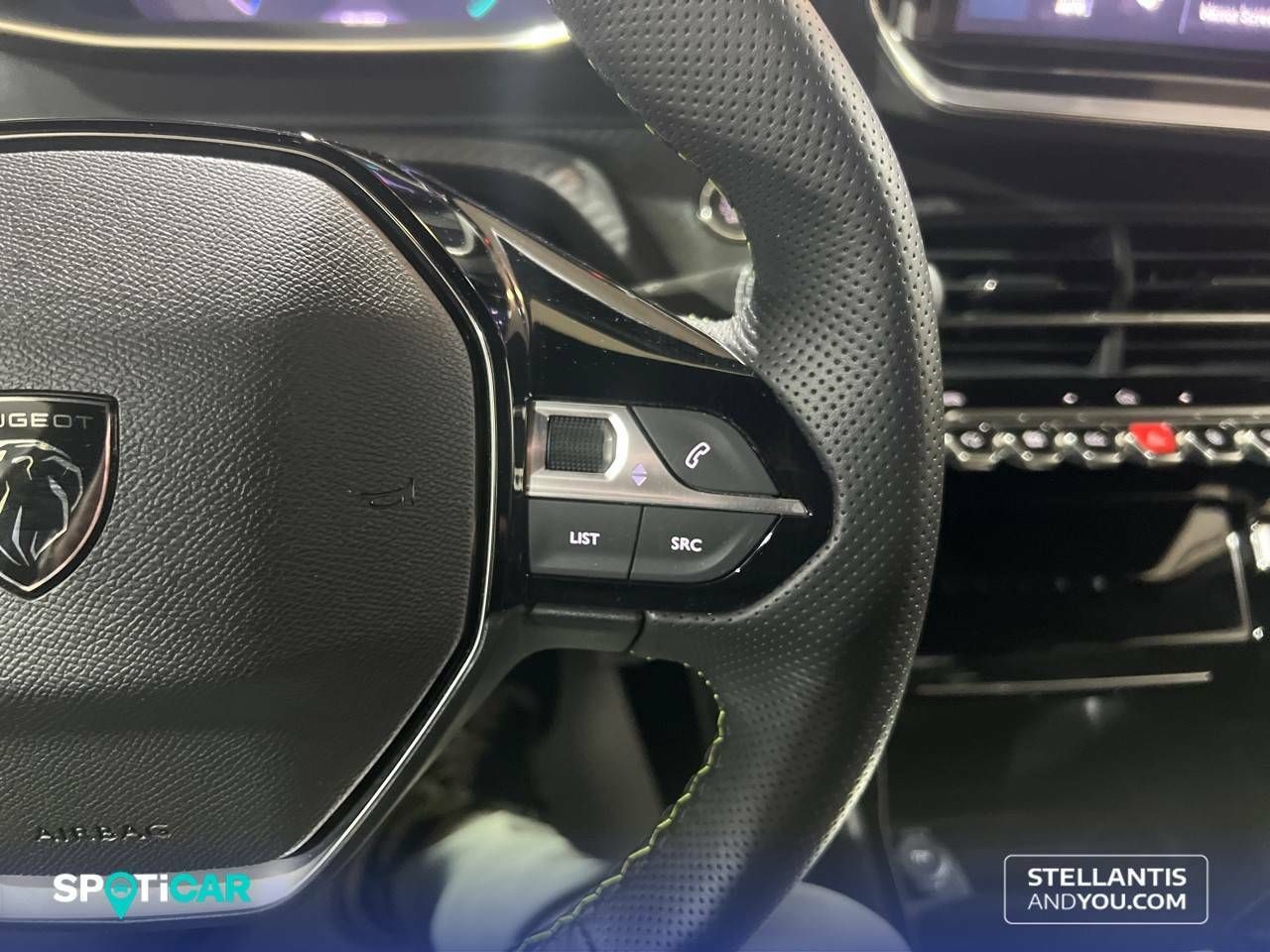 Foto Peugeot 208 15