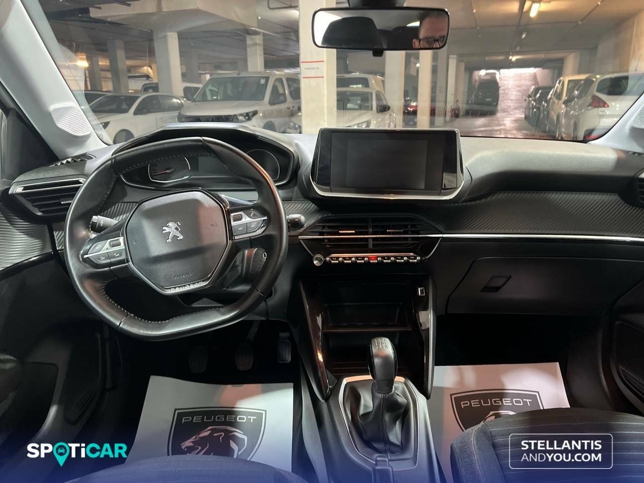 Foto Peugeot 208 8