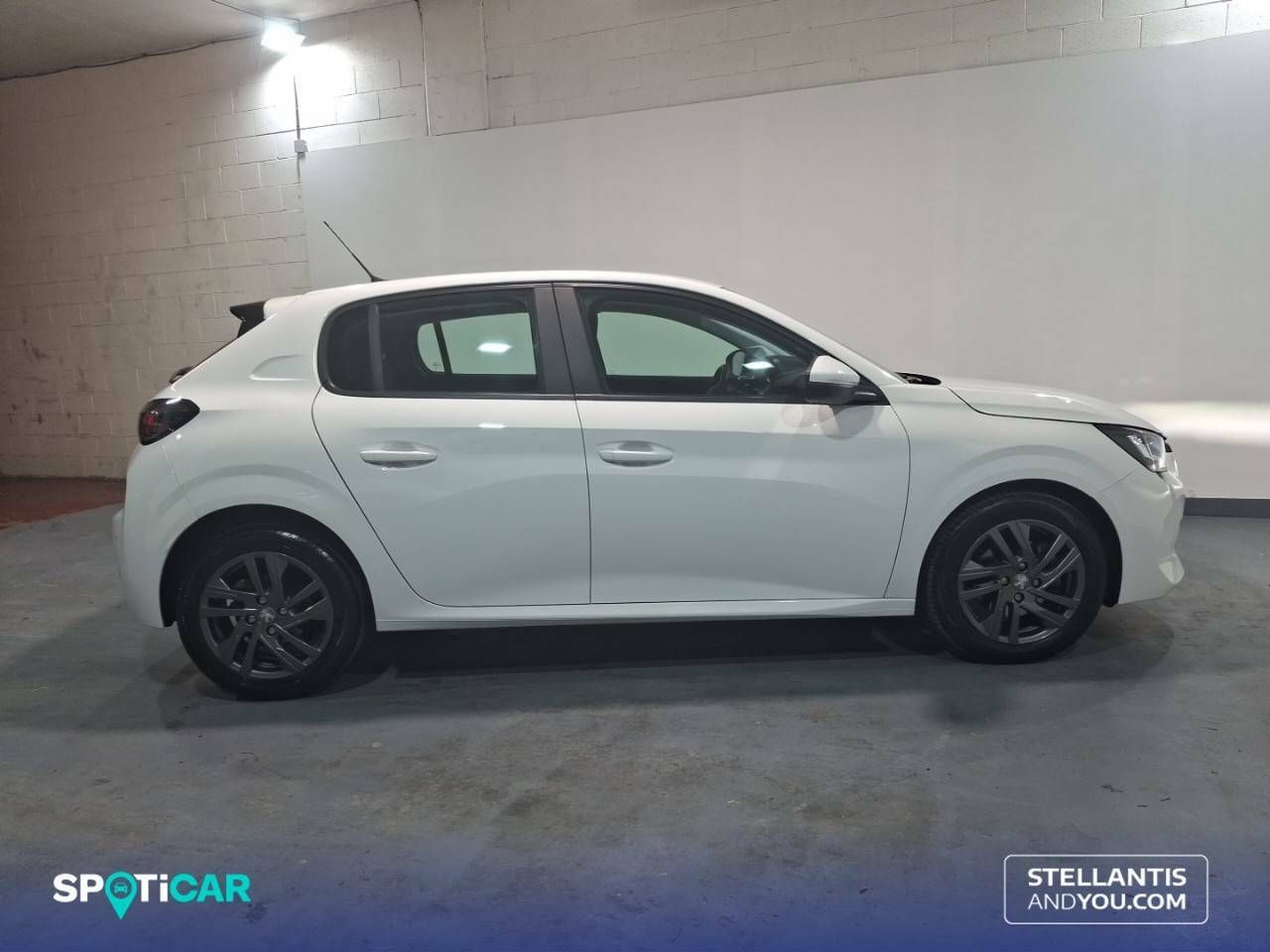 Foto Peugeot 208 4