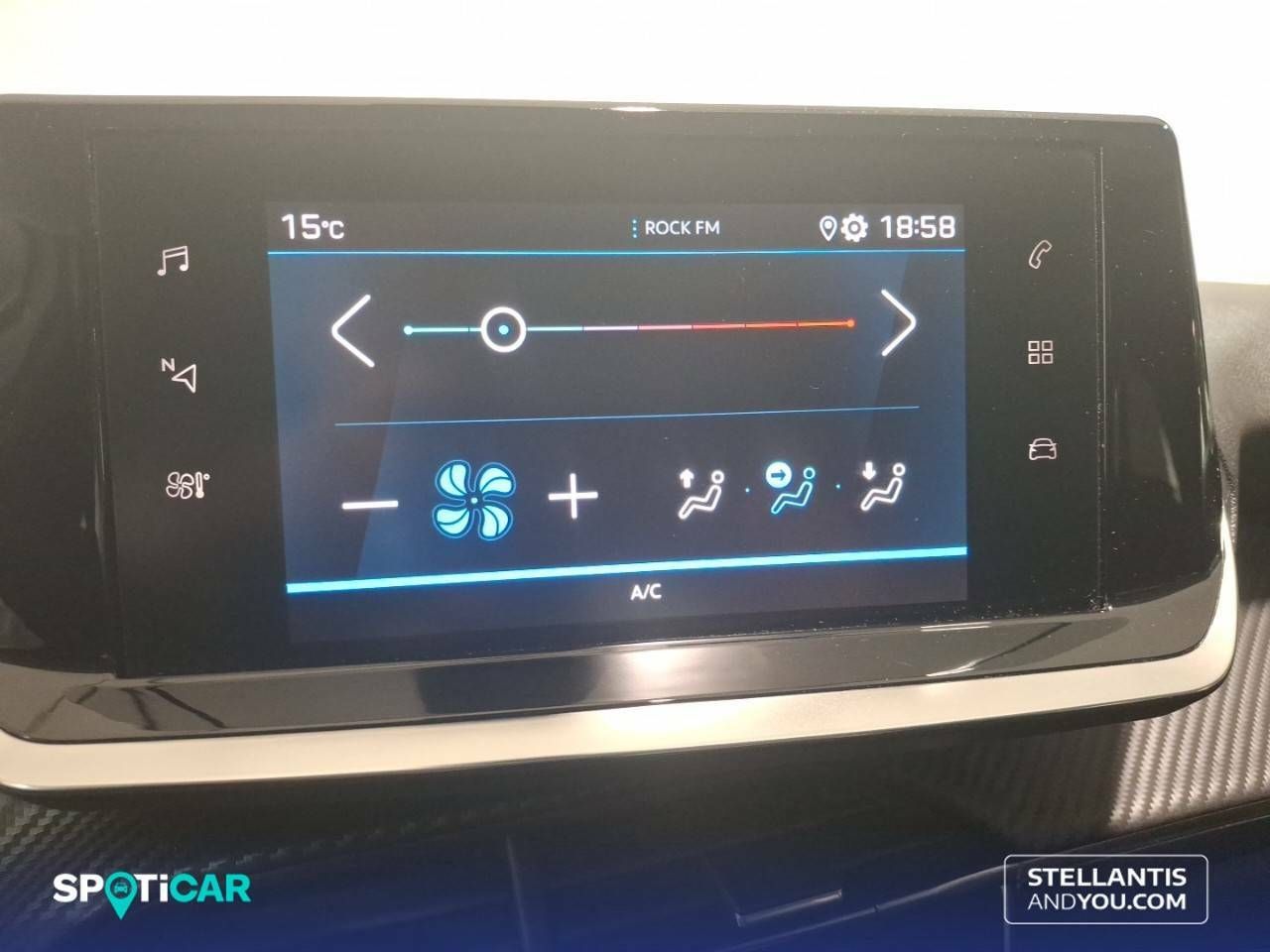Foto Peugeot 208 19