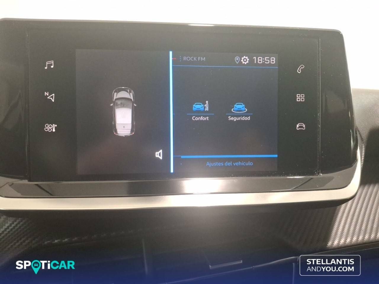 Foto Peugeot 208 23