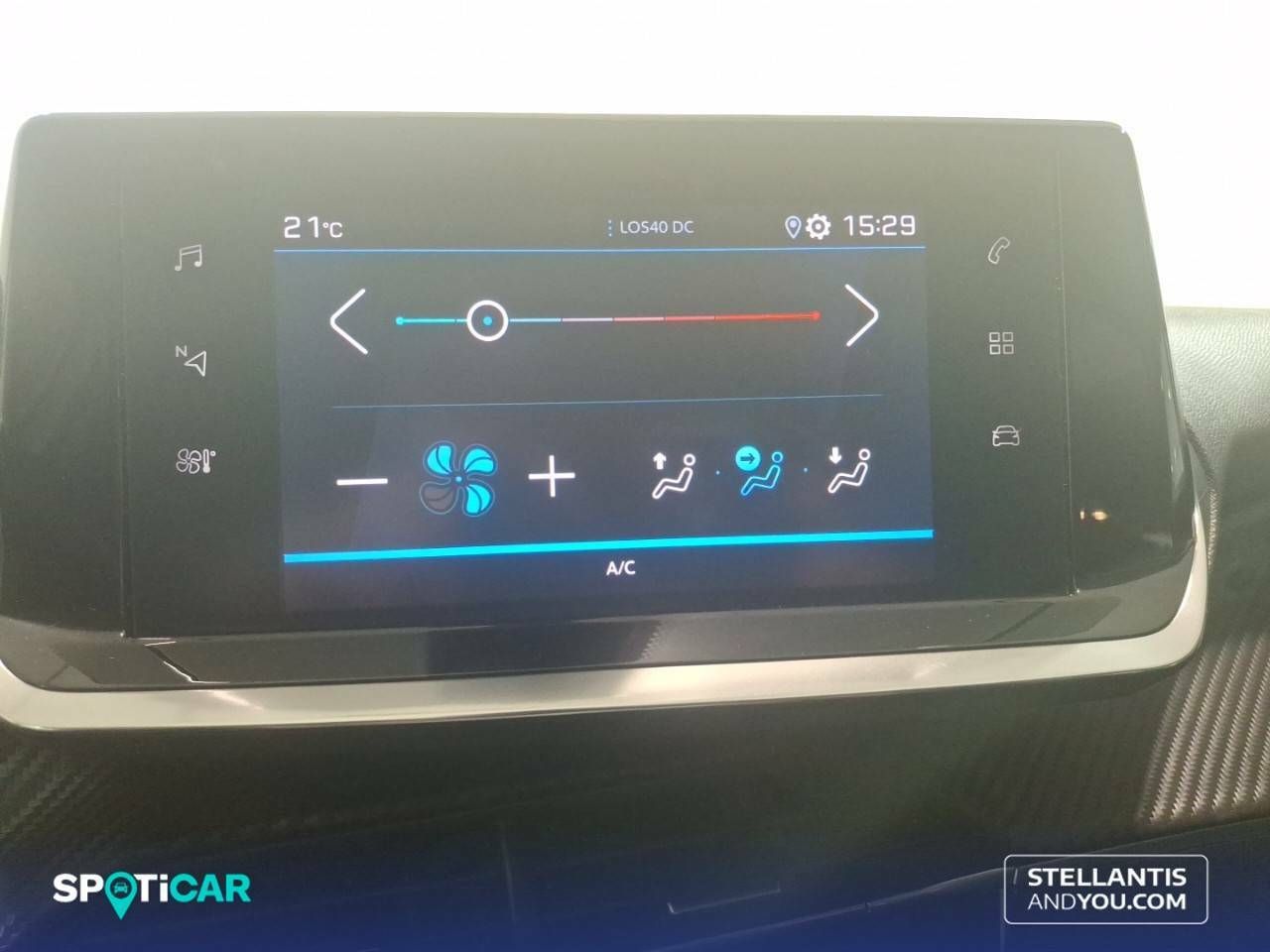 Foto Peugeot 208 19