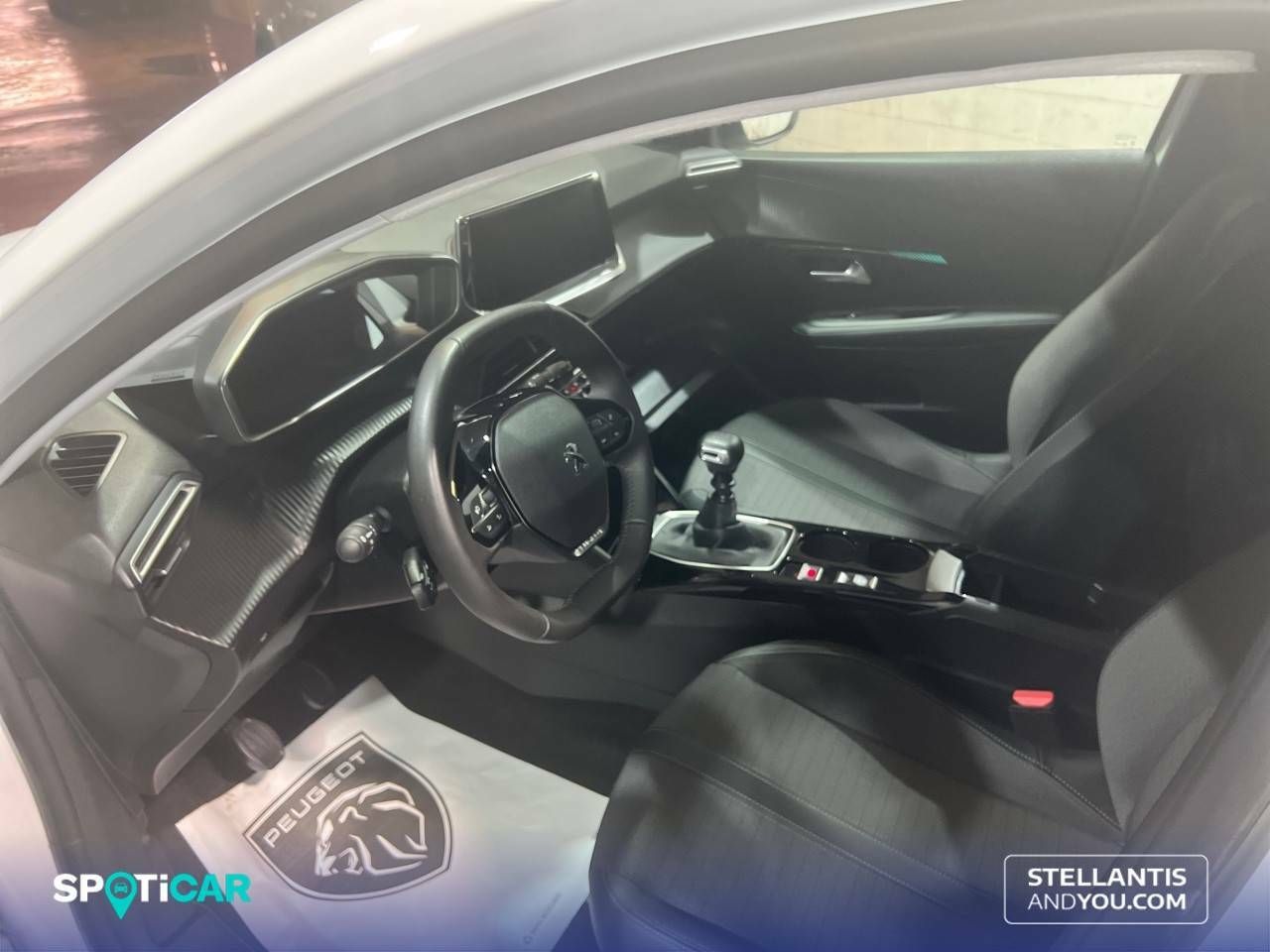 Foto Peugeot 208 9