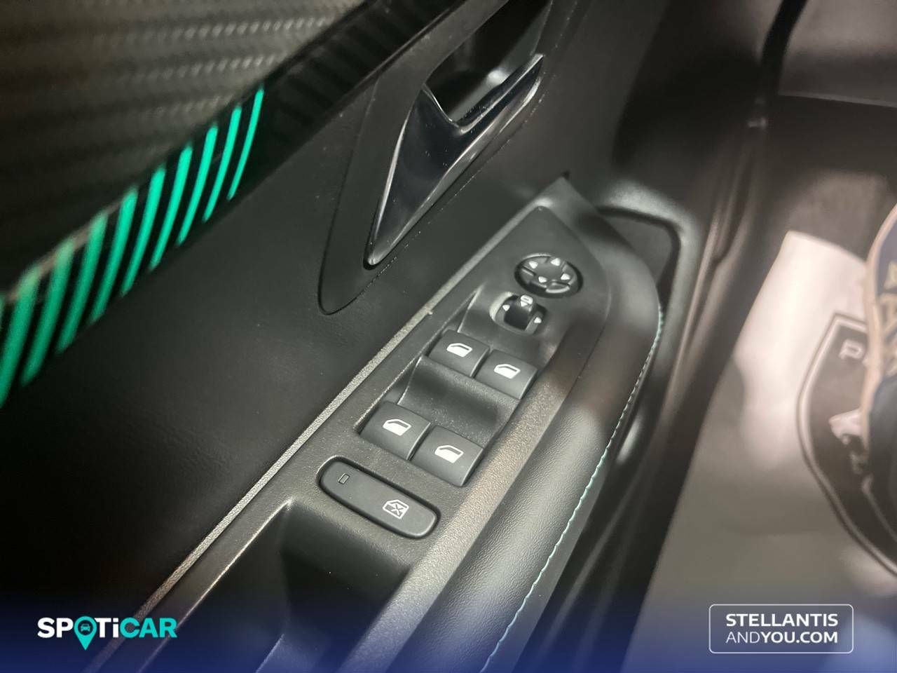 Foto Peugeot 208 15