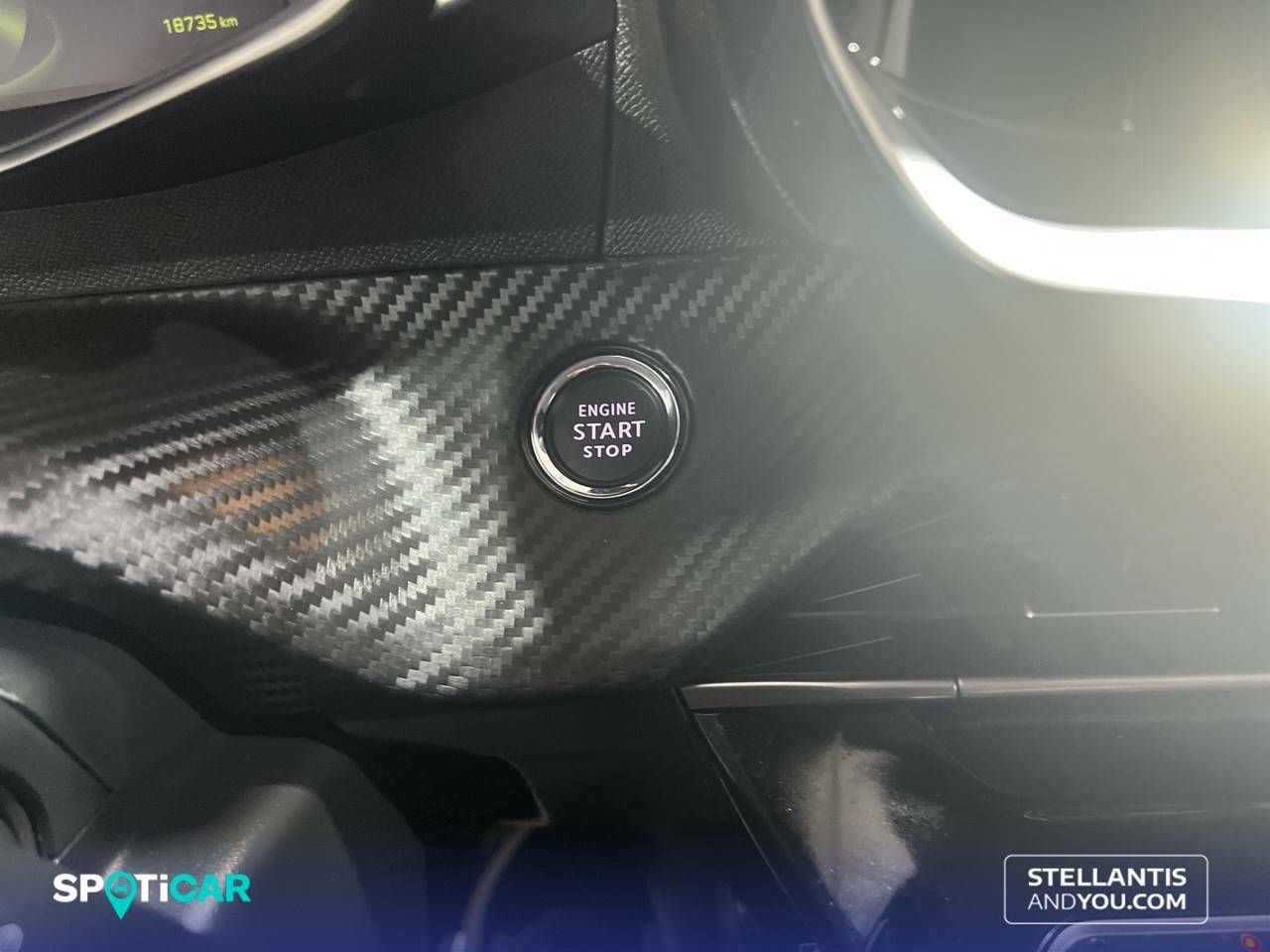 Foto Peugeot 208 24