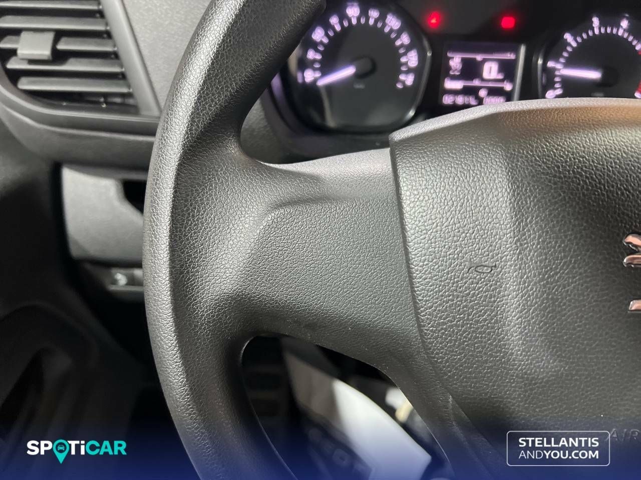 Foto Peugeot Expert 16