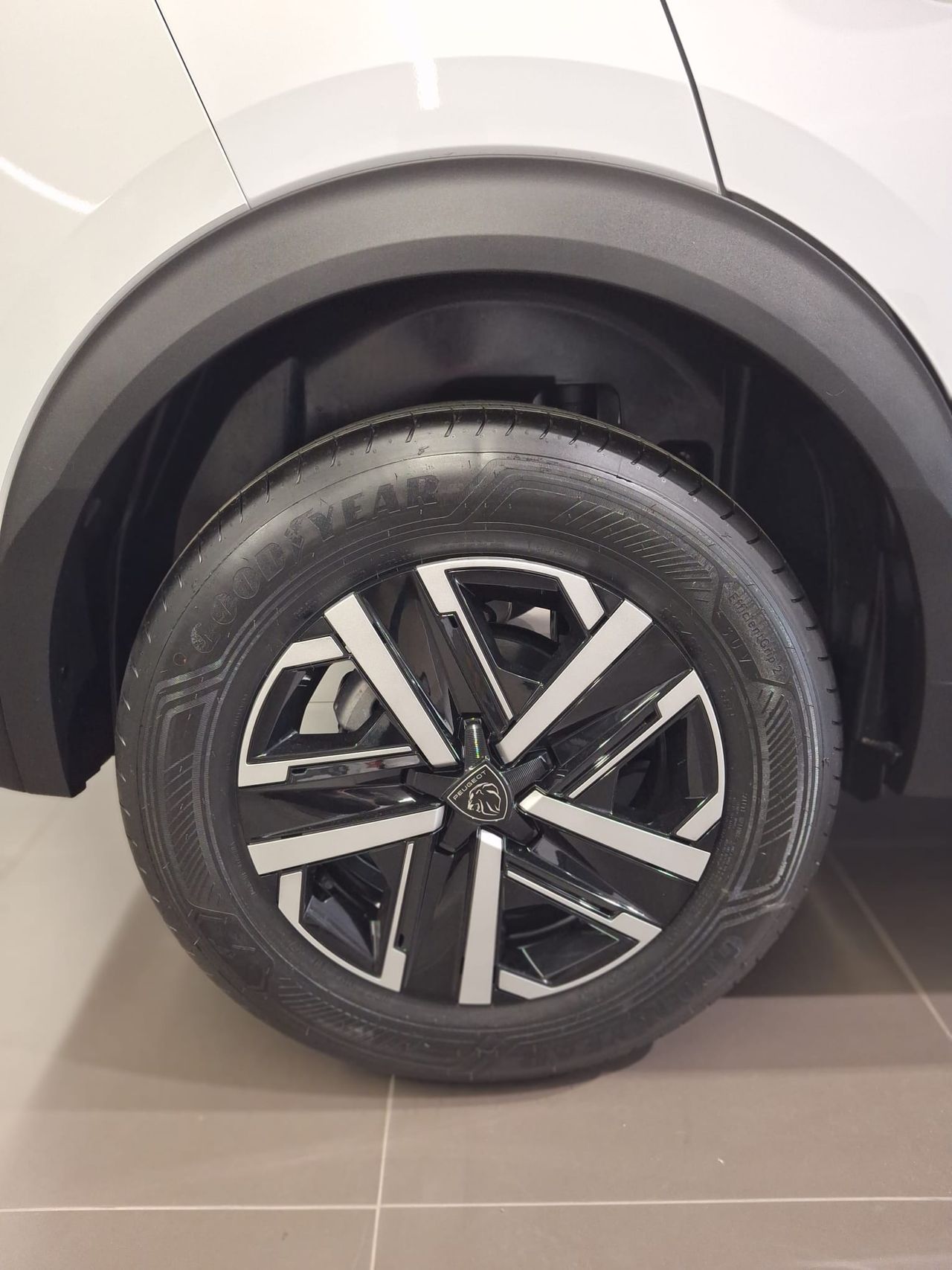 Foto Peugeot 2008 5