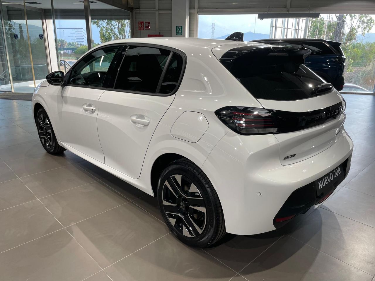 Foto Peugeot 208 5