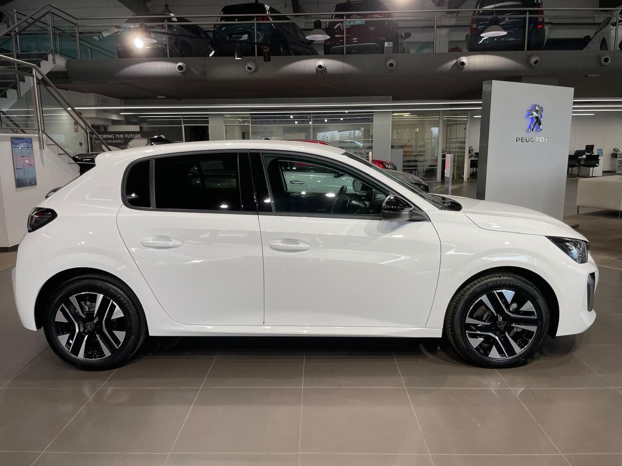 Foto Peugeot 208 6