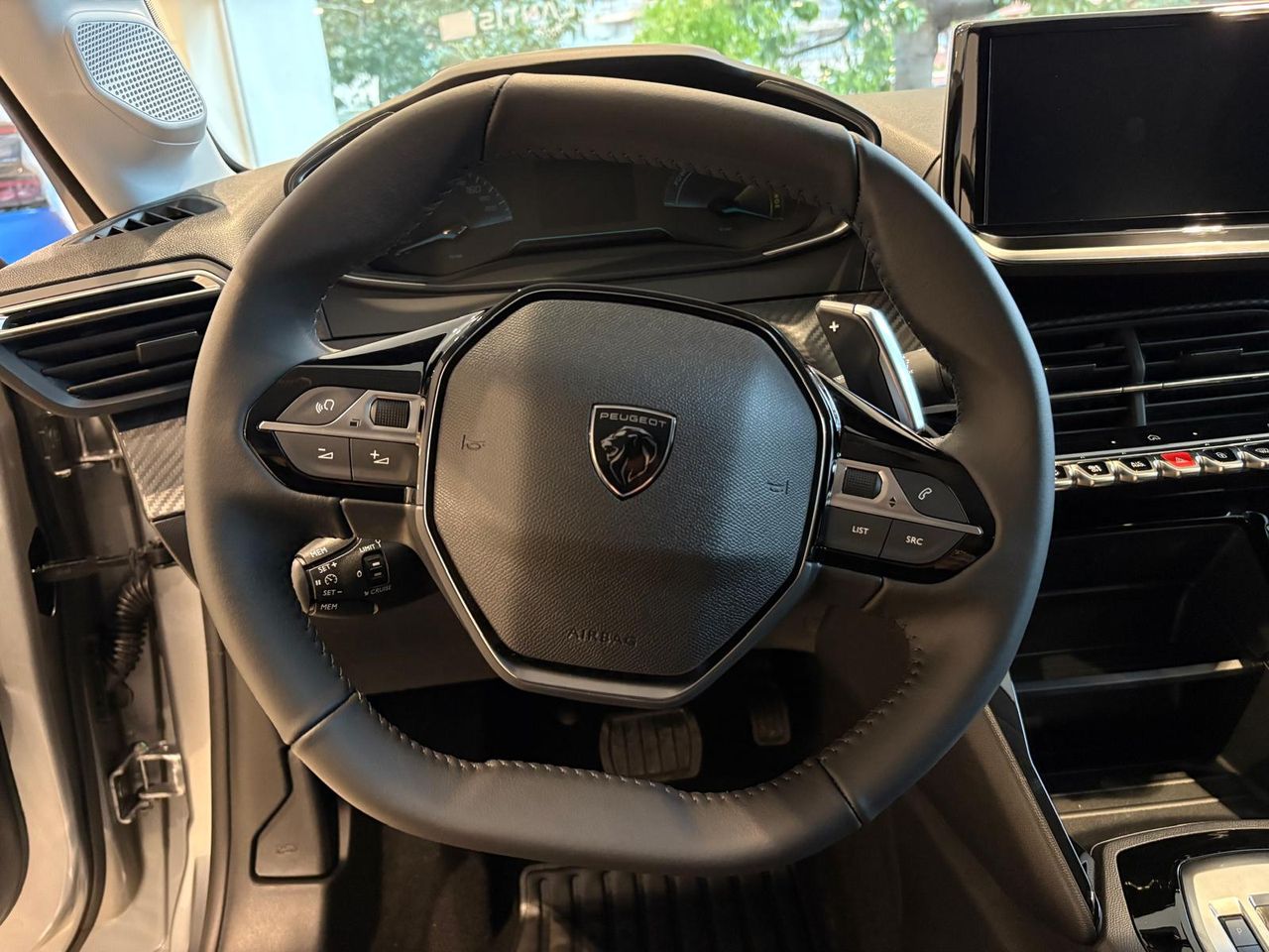 Foto Peugeot 208 18