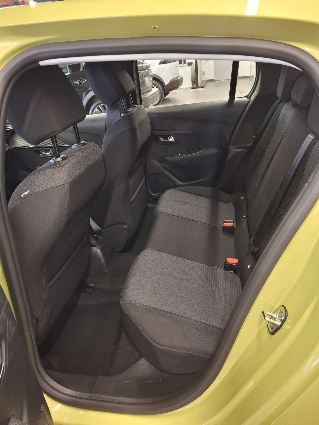 Foto Peugeot 208 9