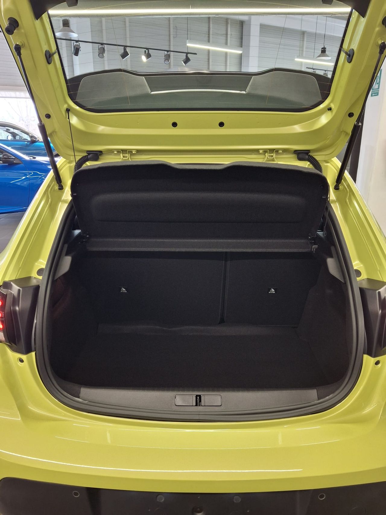 Foto Peugeot 208 13