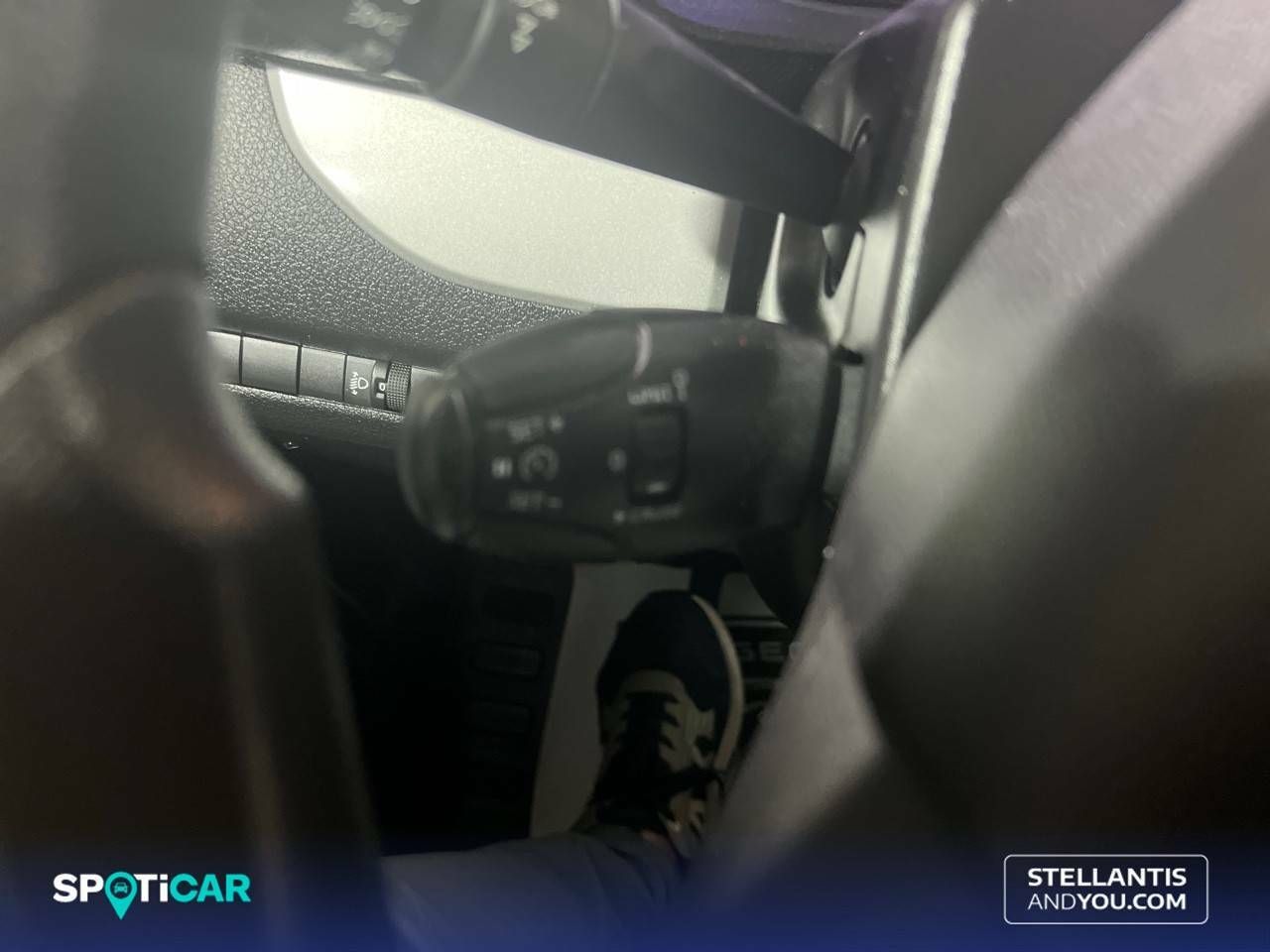 Foto Peugeot Traveller 17