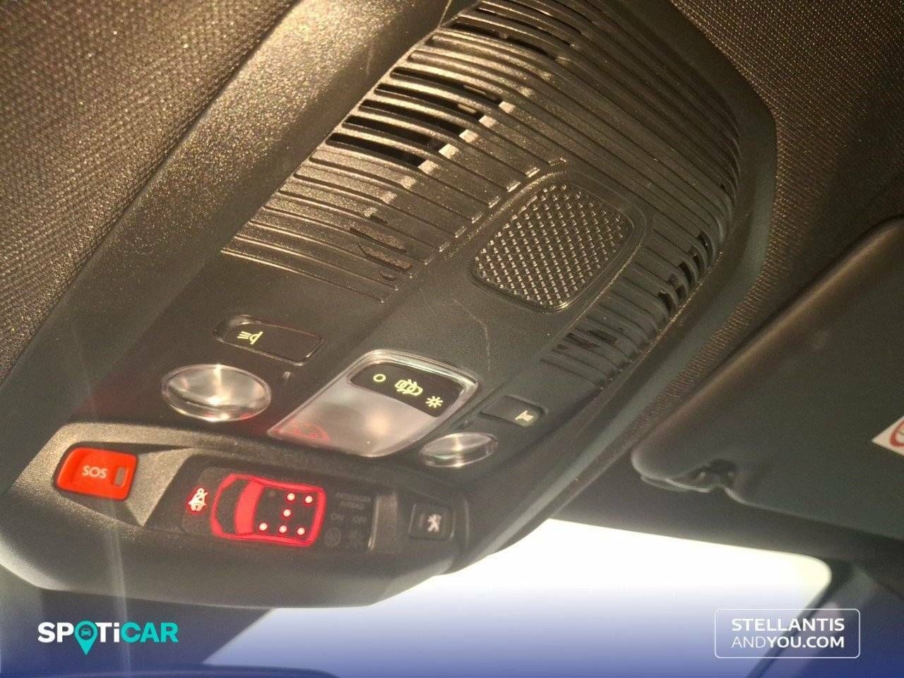 Foto Peugeot 5008 18