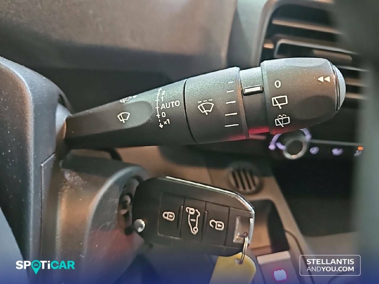 Foto Peugeot Rifter 16