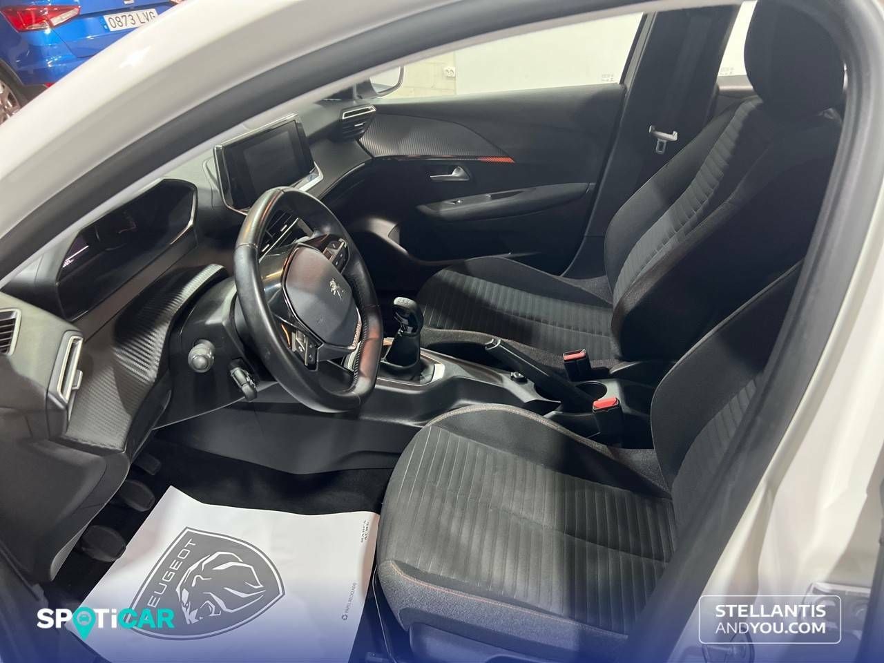 Foto Peugeot 208 9