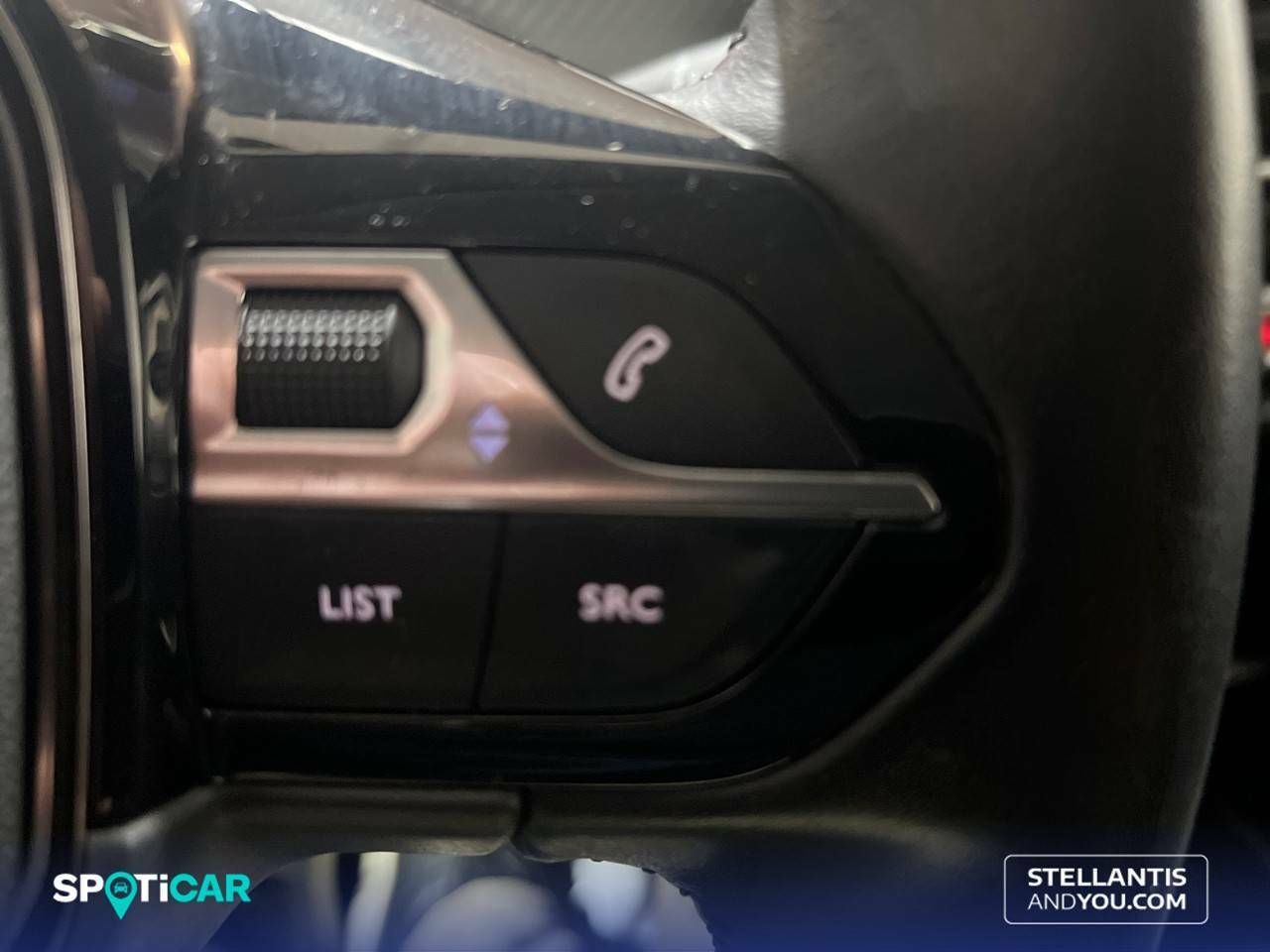 Foto Peugeot 208 22