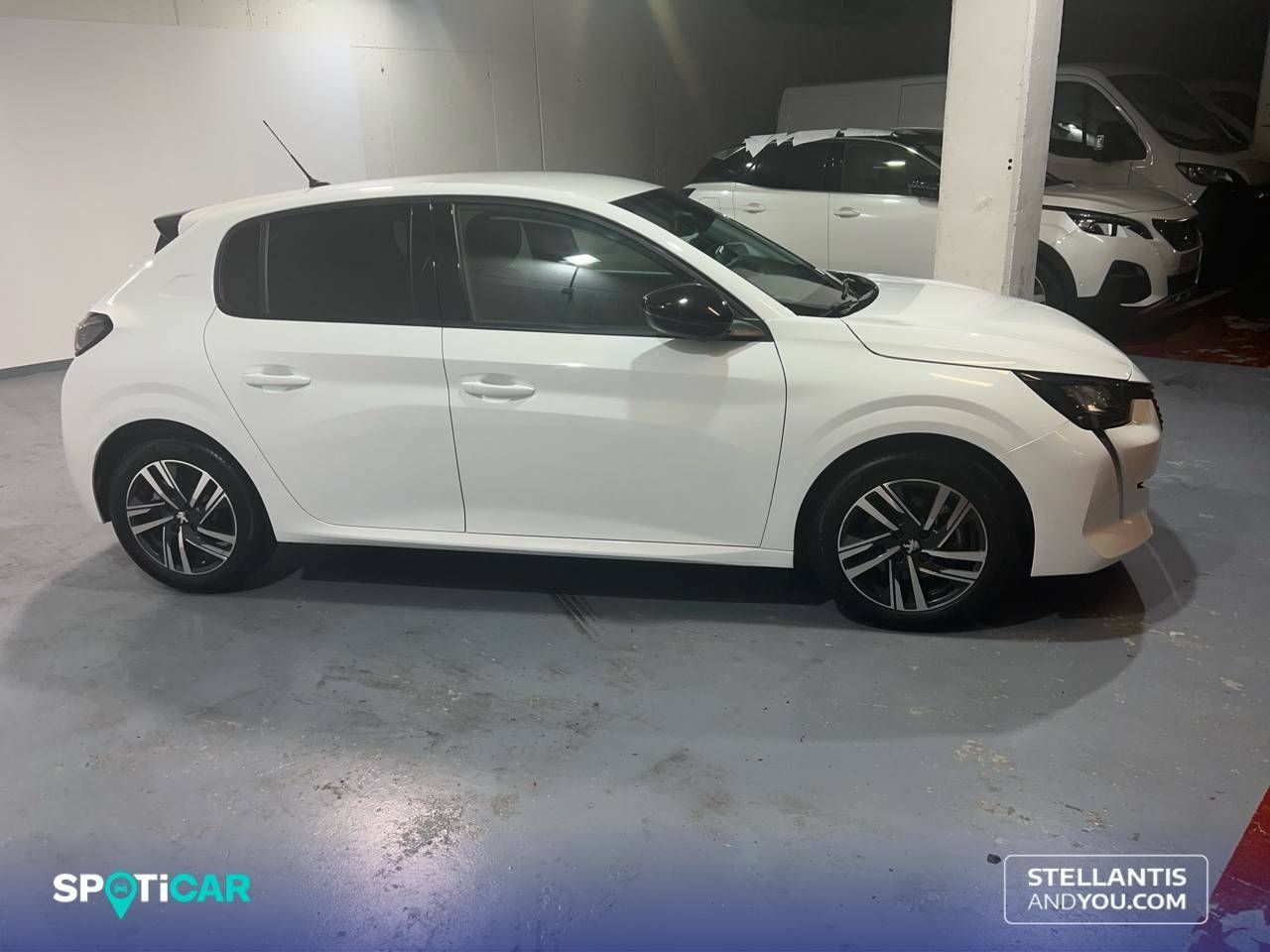 Foto Peugeot 208 4