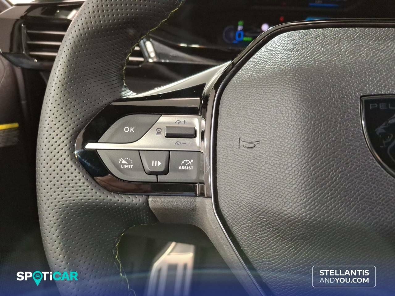Foto Peugeot 408 16