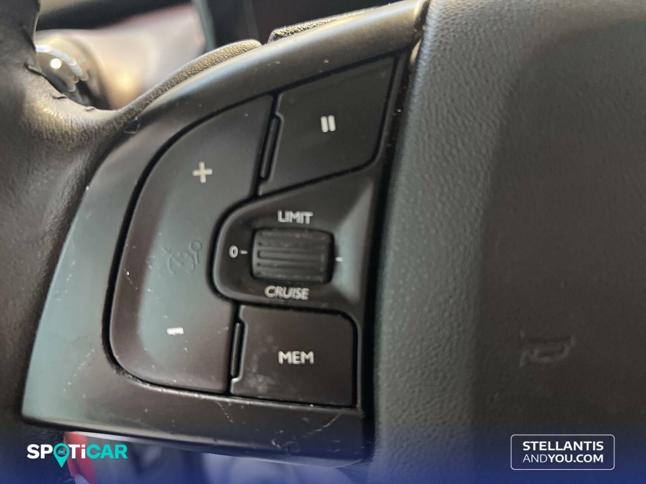 Foto Citroën C4 Cactus 14