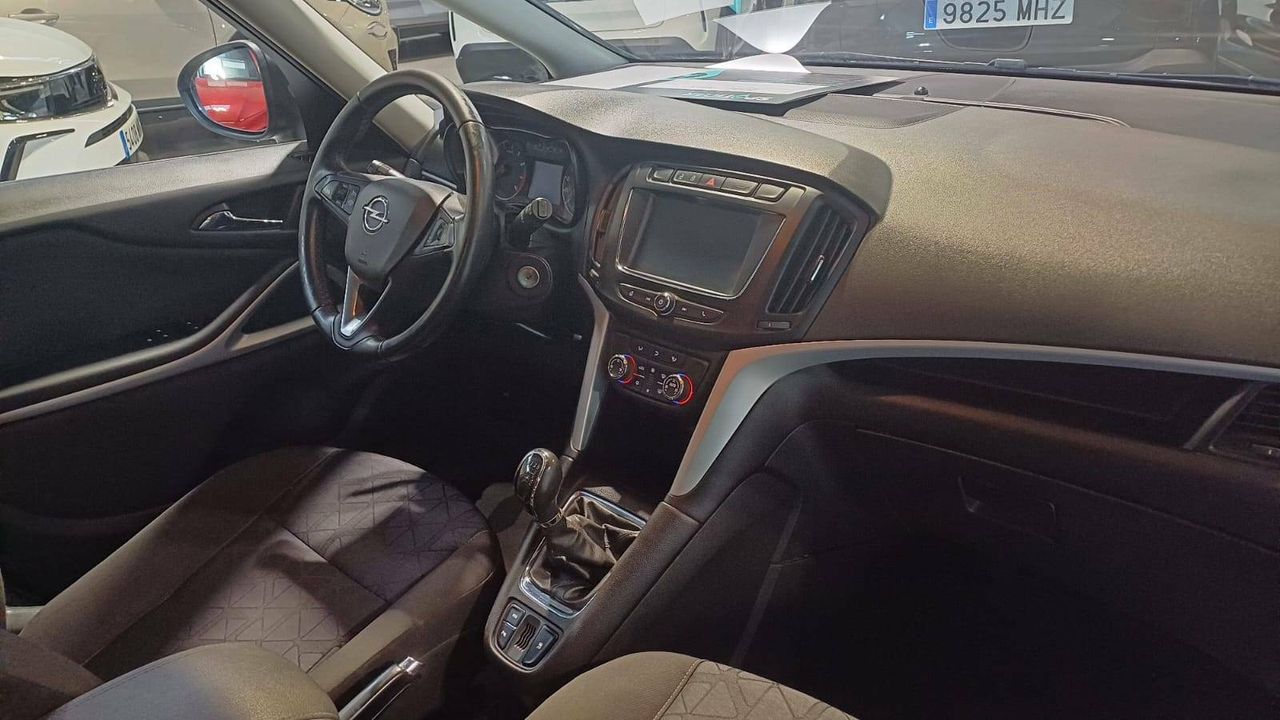 Foto Opel Zafira 23