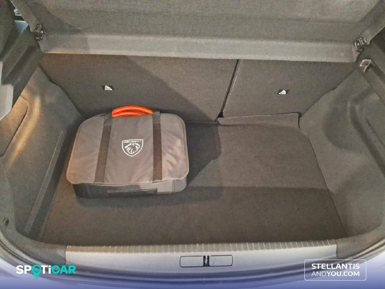 Foto Peugeot 208 6