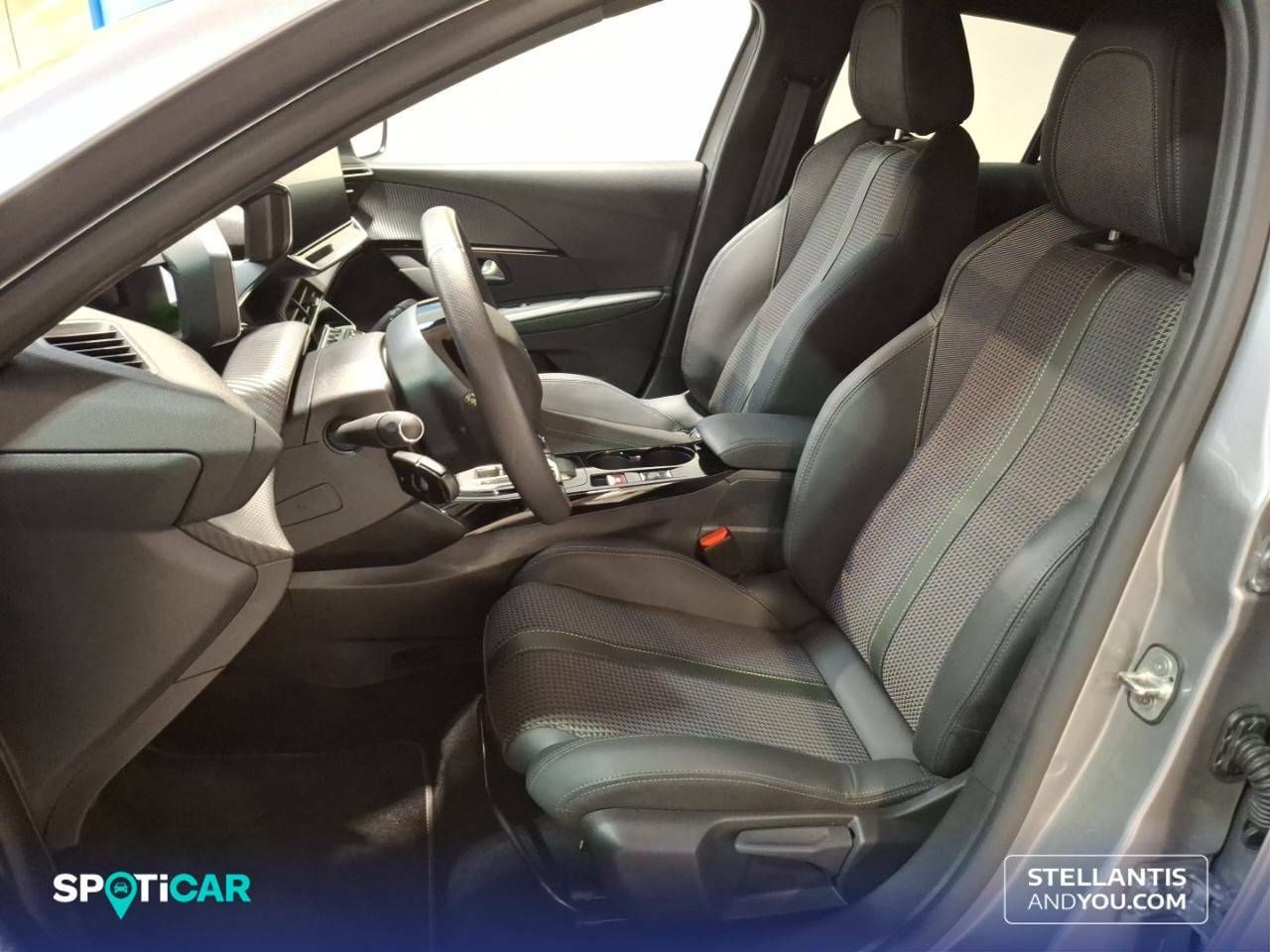 Foto Peugeot 208 9