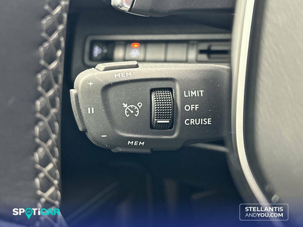 Foto Peugeot 5008 18