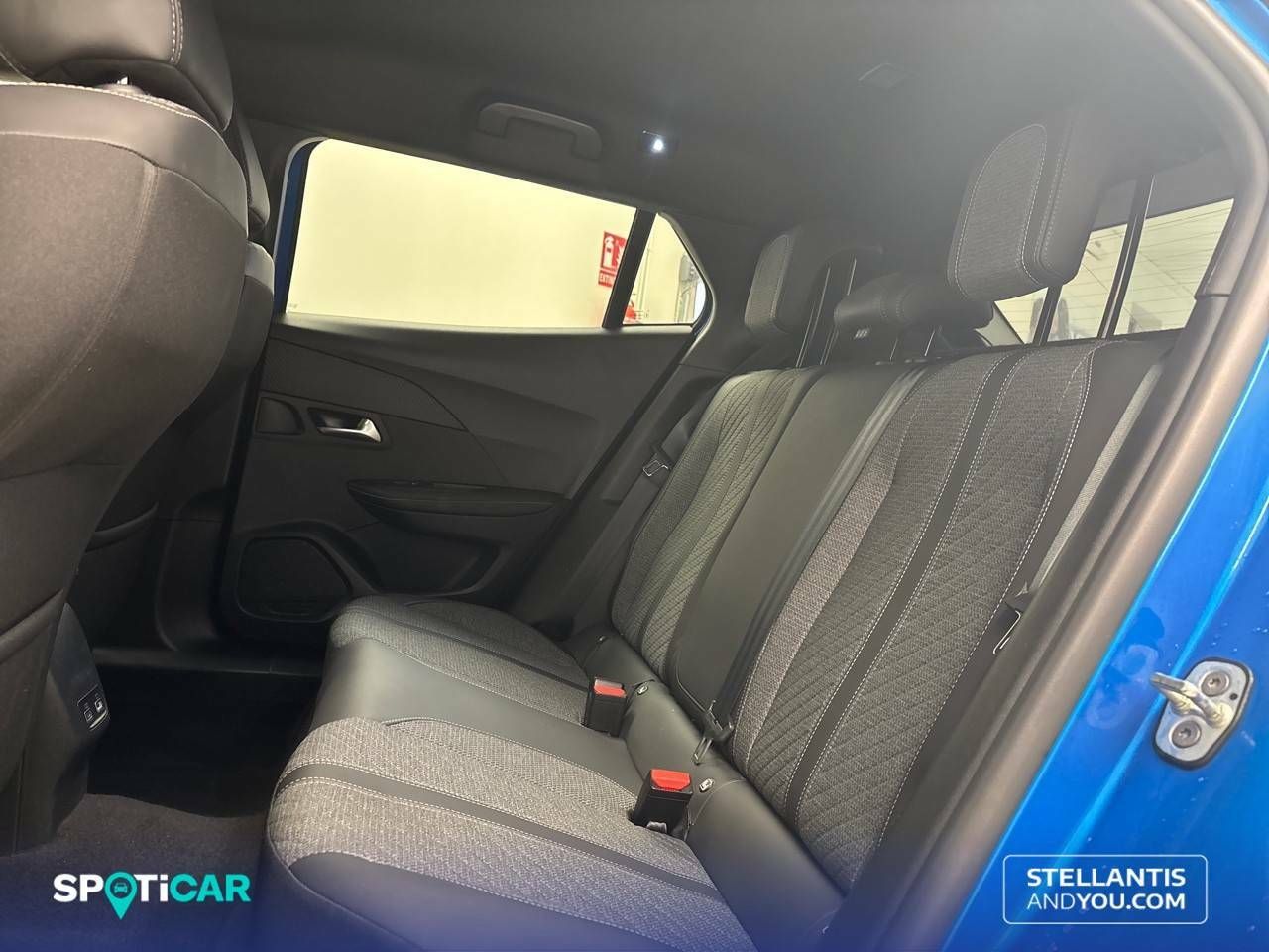 Foto Peugeot 2008 10