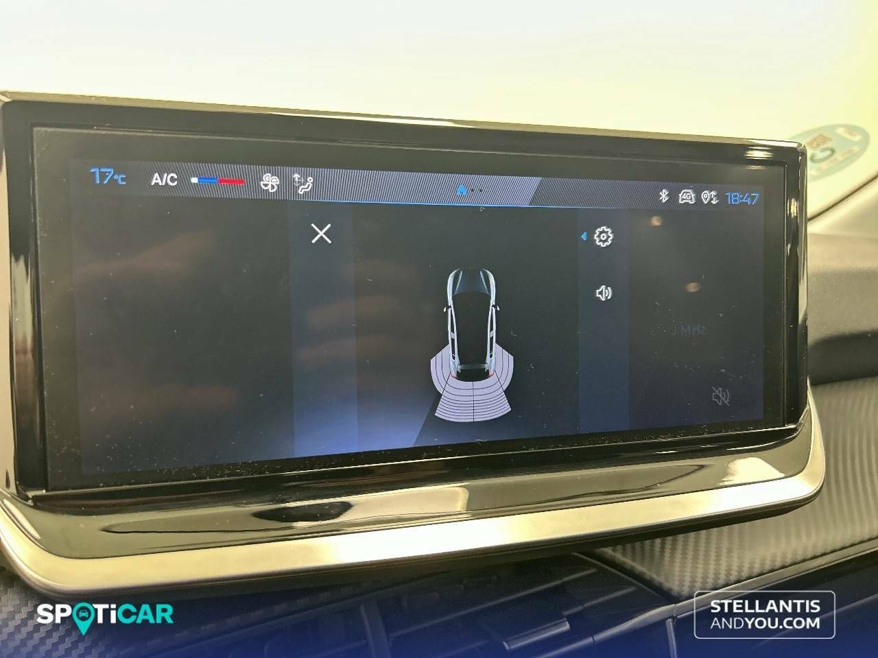 Foto Peugeot 208 14
