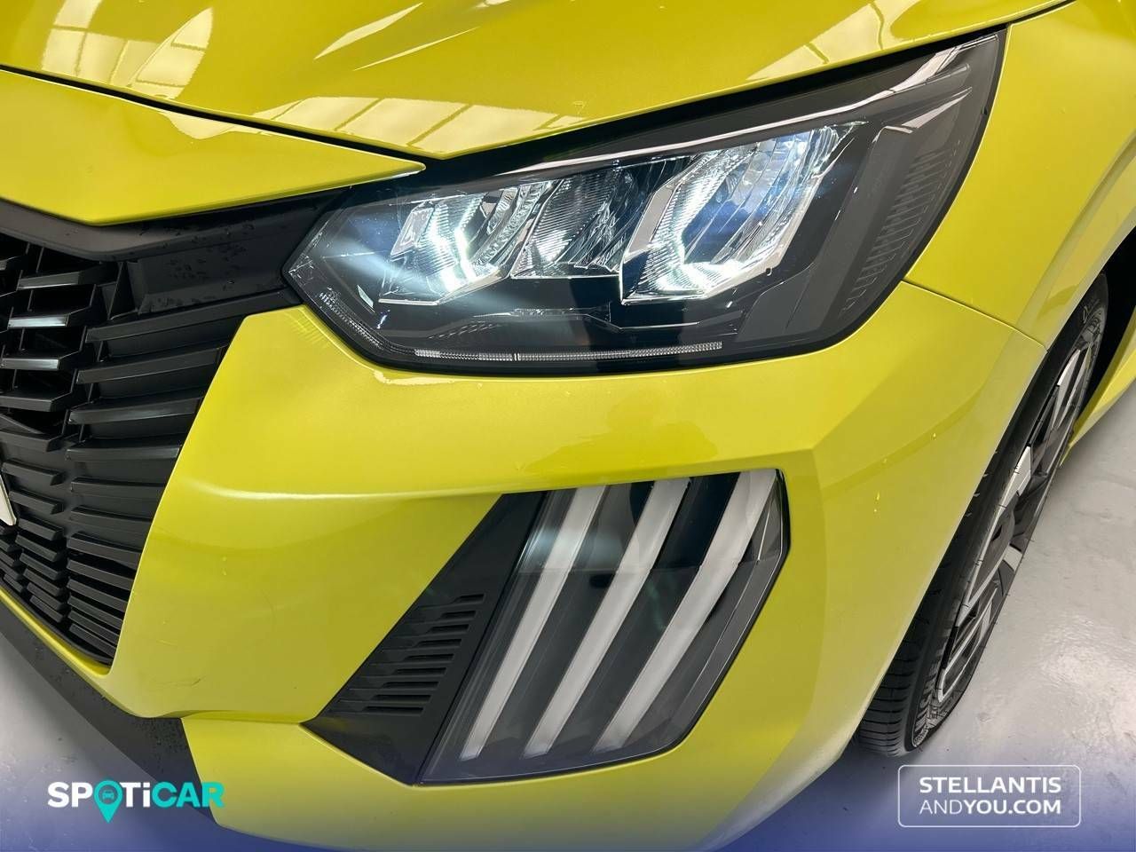 Foto Peugeot 208 19
