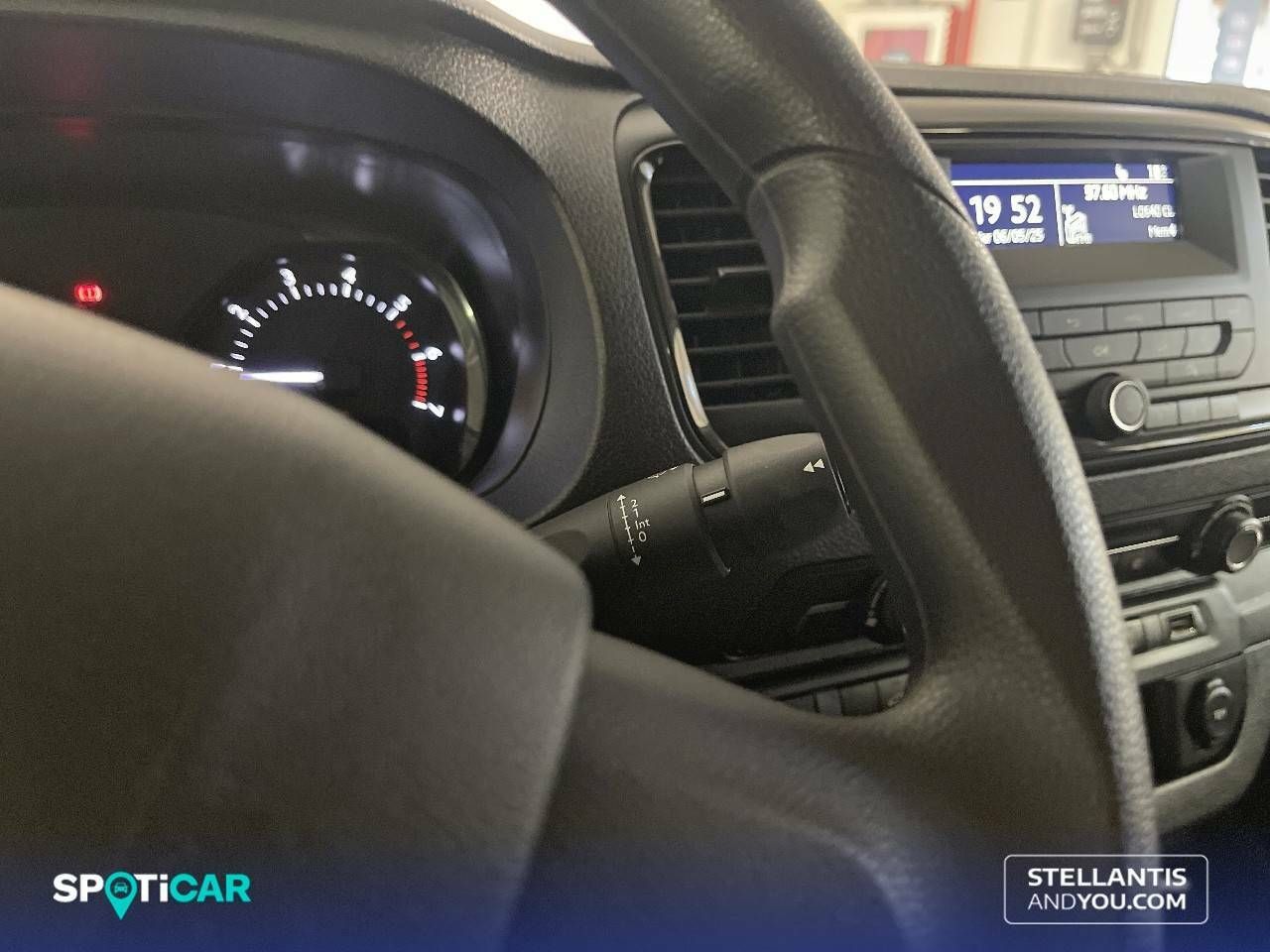 Foto Peugeot Expert 16