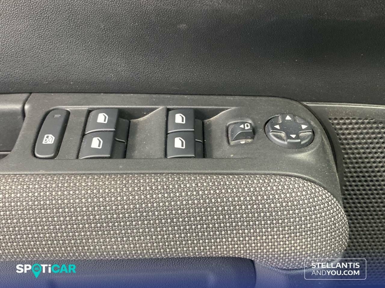 Foto Citroën C3 Aircross 21