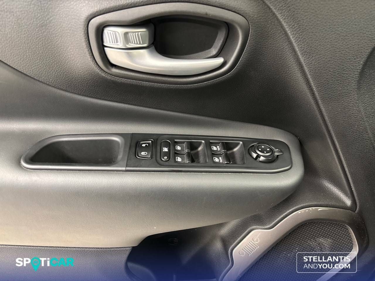 Foto Jeep Renegade 19