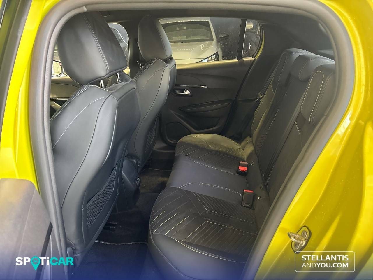 Foto Peugeot 208 10